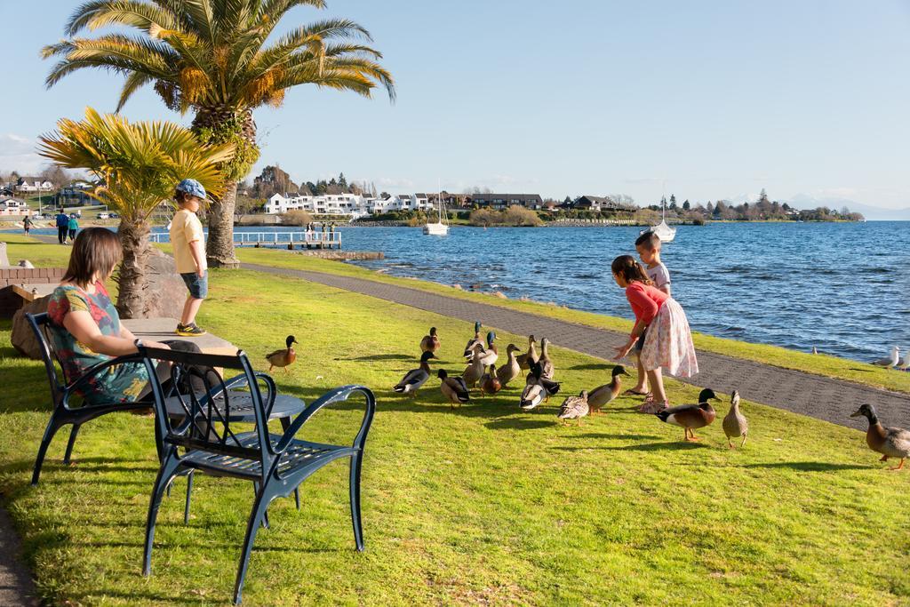 Oasis Beach Motel Taupo Exteriér fotografie